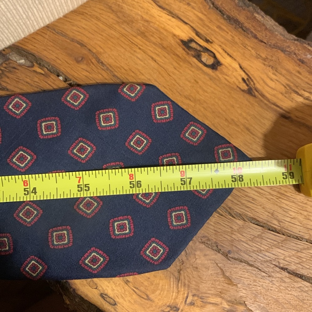 HARVARD COOP CAMBRIDGE BOSTON RIVETZ OF BOSTON SILK FOULARD VINTAGE NECKTIE - Picture 11 of 13